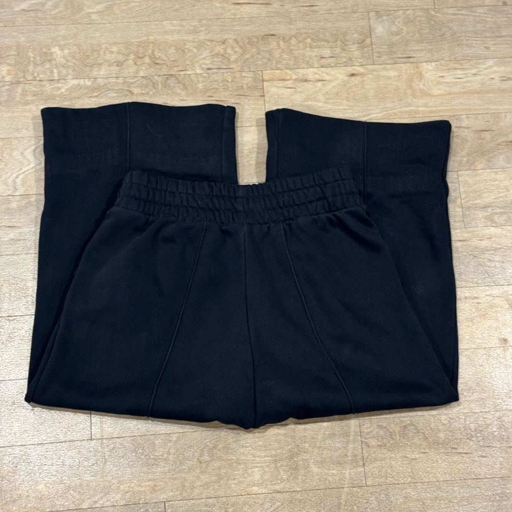 Blogilates Black Wide Legs Sweatpants Size Large - Picture 5 of 7